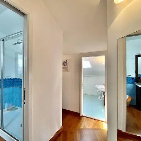 Apartment Holidaycasa Robert - Attico Vista Mare