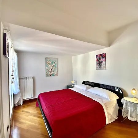 Holidaycasa Robert - Attico Vista Mare